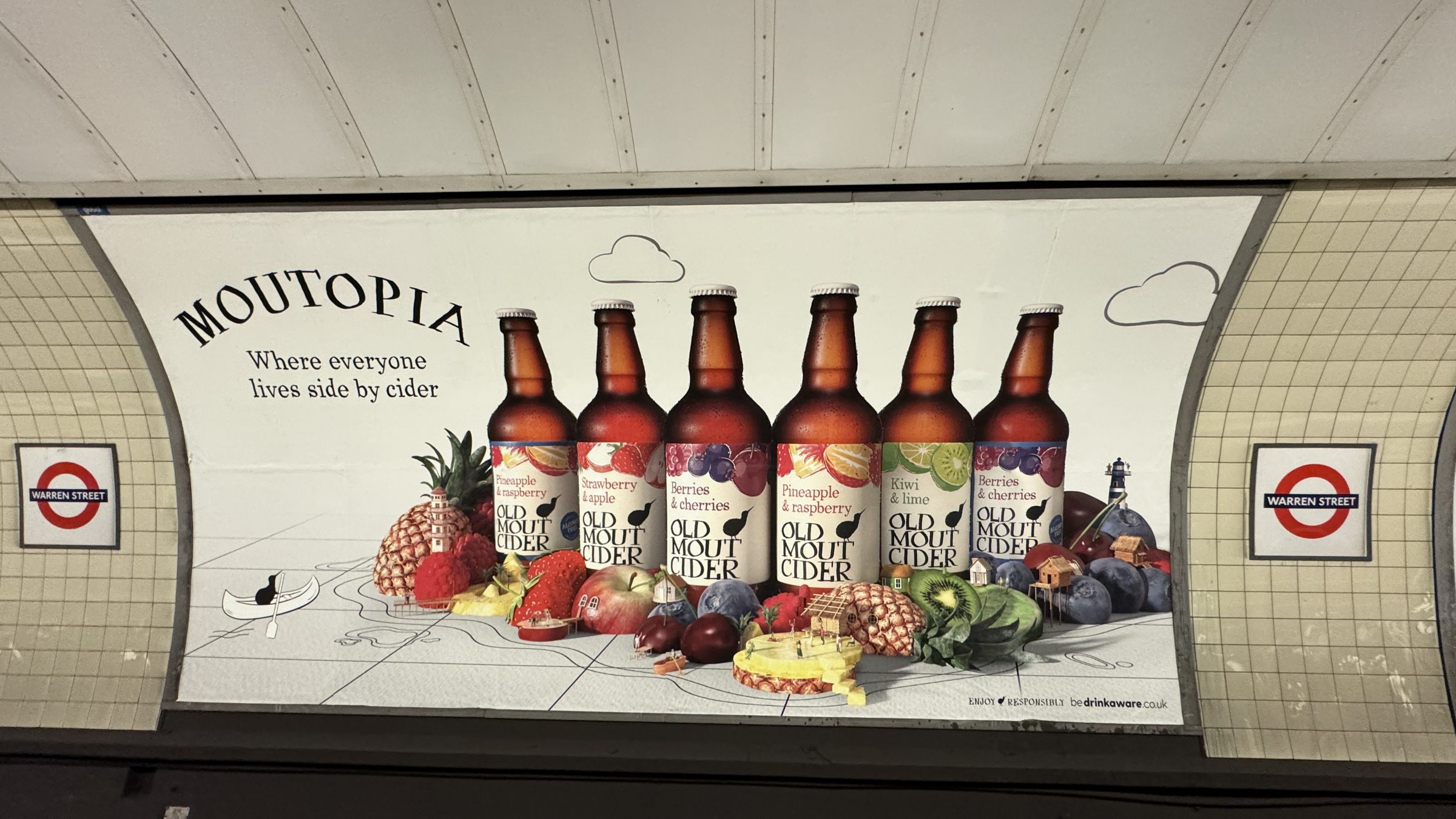 Moutopia cross-track board at Warren Street Underground station